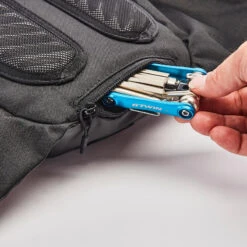 Rockrider SAC À DOS HYDRATATION VTT EXPLORE 7L/2L Eau BLEU TURQUOISE -Camping Produits Boutique sac a dos hydratation vtt explore 7l2l eau bleu turquoise 4