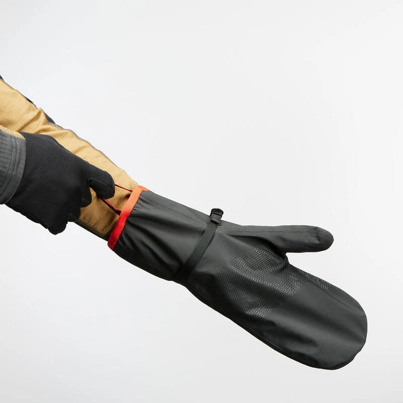 Sur-gants De Trekking Montagne - MT500 Imperméables Noir - Adulte 6 Sur-gants De Trekking Montagne - MT500 Imperméables Noir - Adulte – Image 4